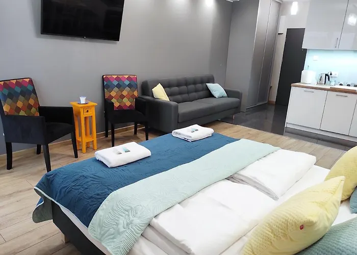 Апартаменты Kilinski - Apartamentylove, Prywatny Garaz, Centrum, Self Check - In, F-vat Лодзь